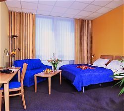 Dlrg Tagungshotel Delphin 바트넨도르프 외부 사진